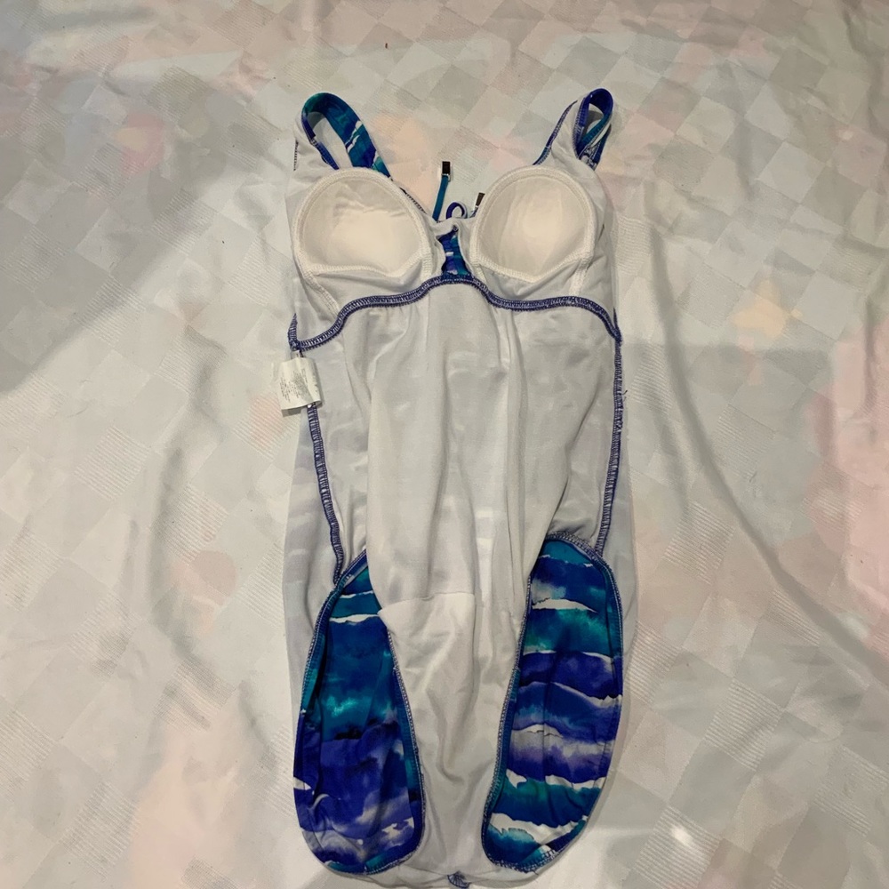 Lightly used Magicsuit one-piece bathing suit - Picture 3 of 4